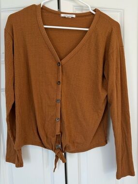 EUC Caution to the Wind Button Up Top | Long Sleeve Casual Blouse